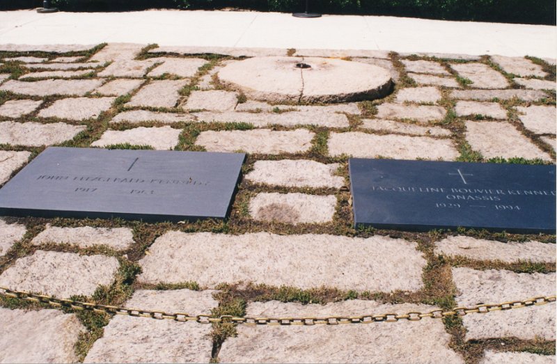 022-Graves of Jackie and John Kennedy.jpg
